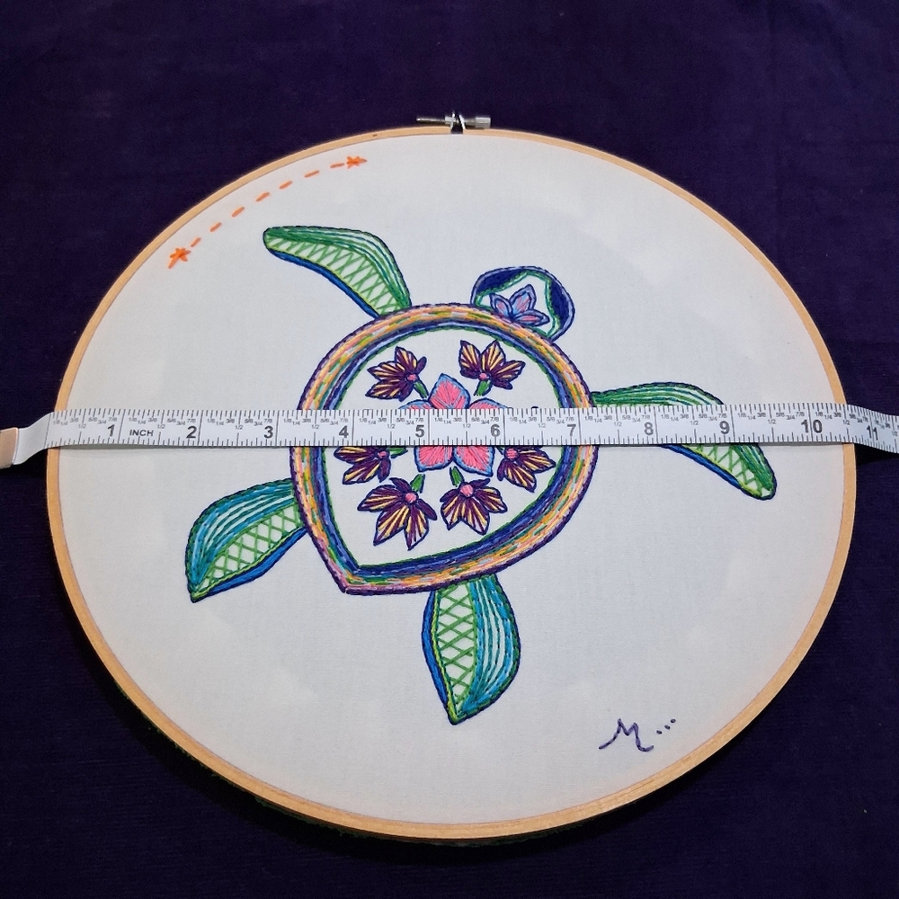 Sea Turtle Embroidery 10.5" Frame By Me - Picture 10 of 10